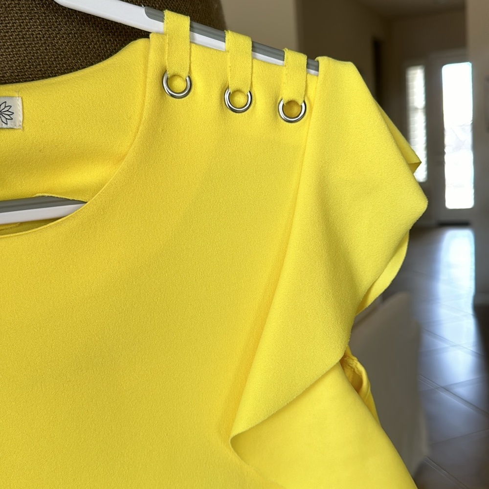 Dress - Picture 3 of 7